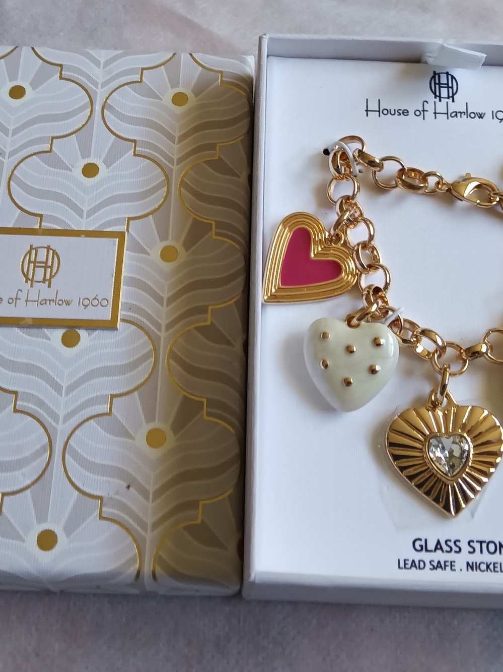 HOUSE OF HARLOW 1960 GLASS STONE HEART CHARM BRACELET